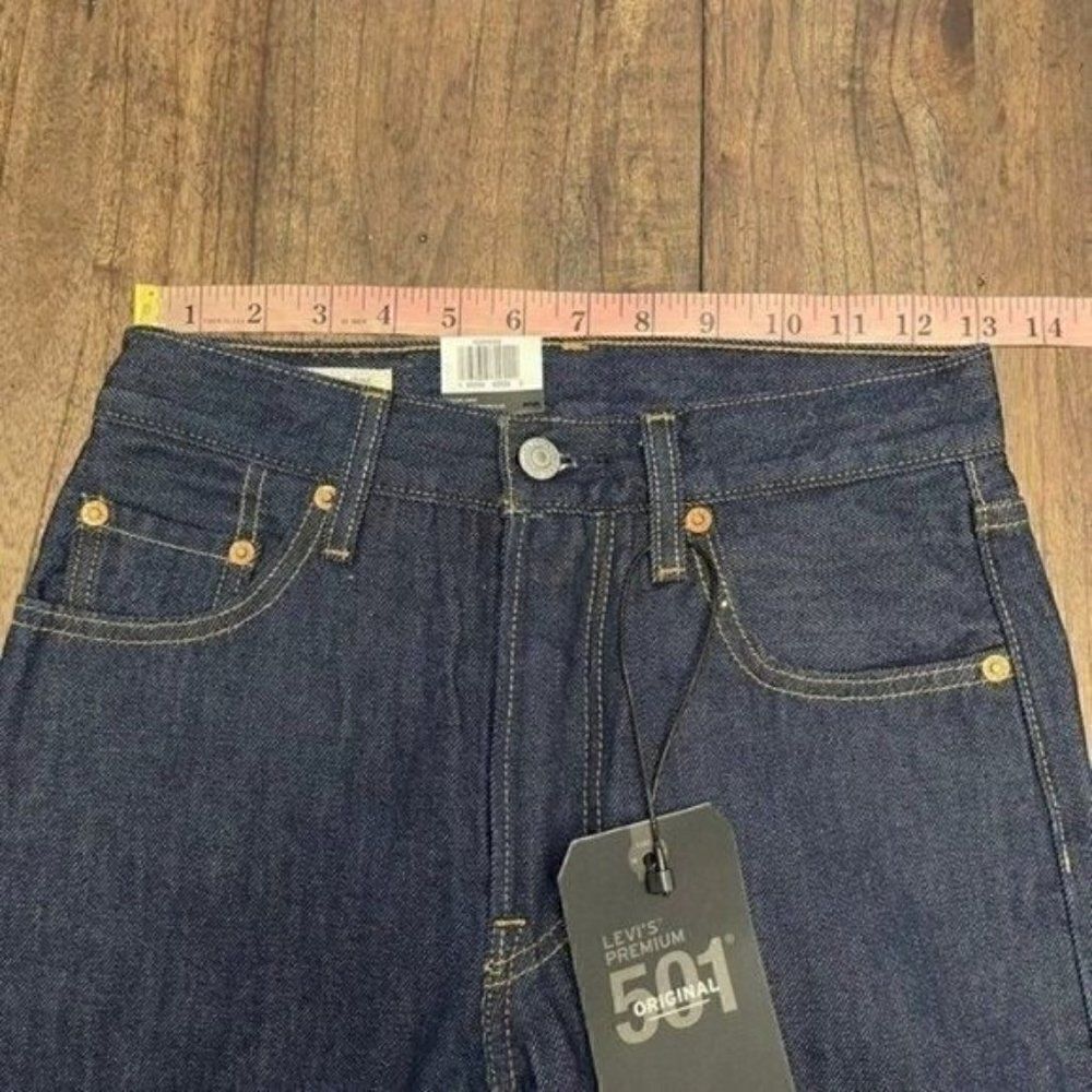 Levi's 501 Straight Leg Jeans Size 24x32 - Picture 5 of 10